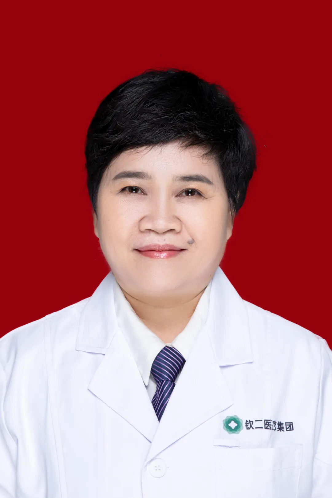 DƬ