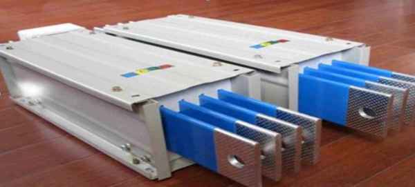 空氣型與密集型母線槽 配電系統(tǒng)中的核心差異與應(yīng)用選擇